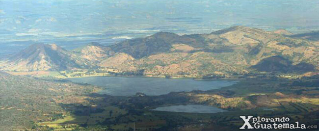 - Paisaje desde la cima del Volcán Chingo.