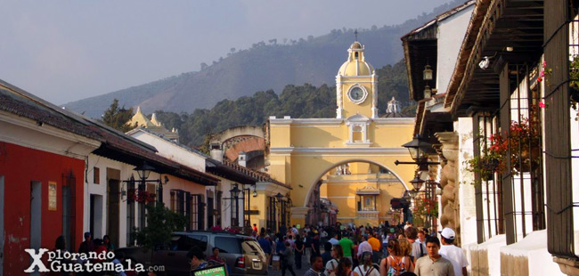 Calle del Arco La Antigua Guatemala