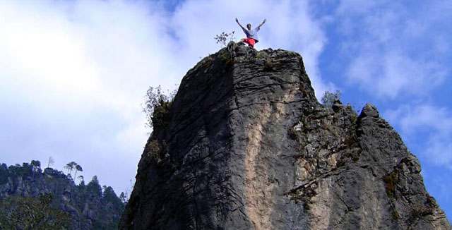 - Para mantenerse comunicado