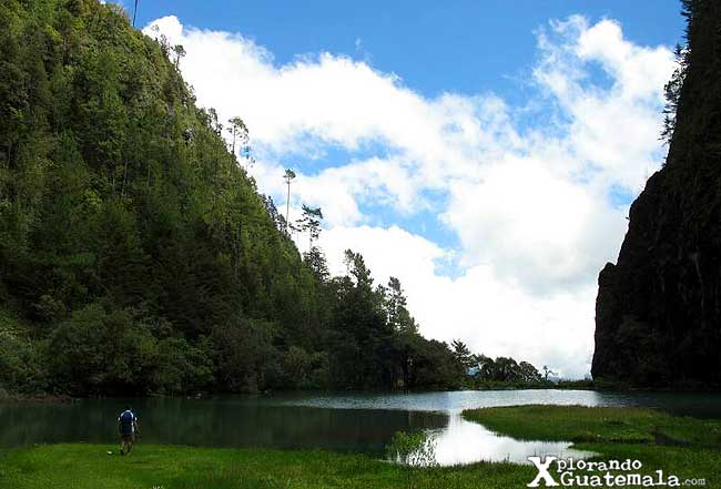 - Laguna de Magdalena en Huehuetenango, ruta de bicicleta de montaña