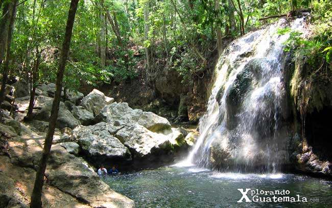 Finca El Paraíso, una cascada de agua caliente
