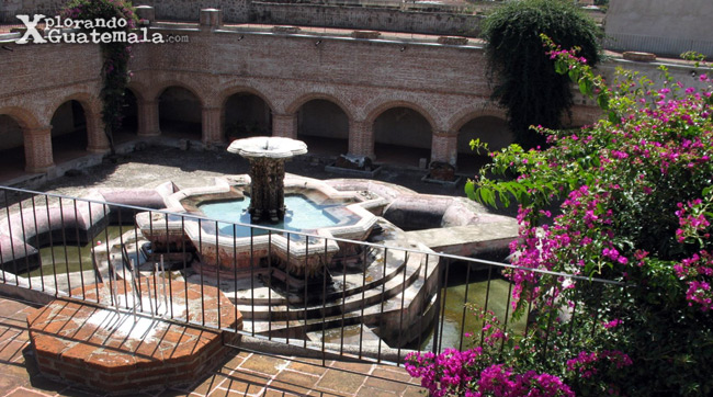 Fuente del Claustro de La Merced Fuente Claustro de La Merced