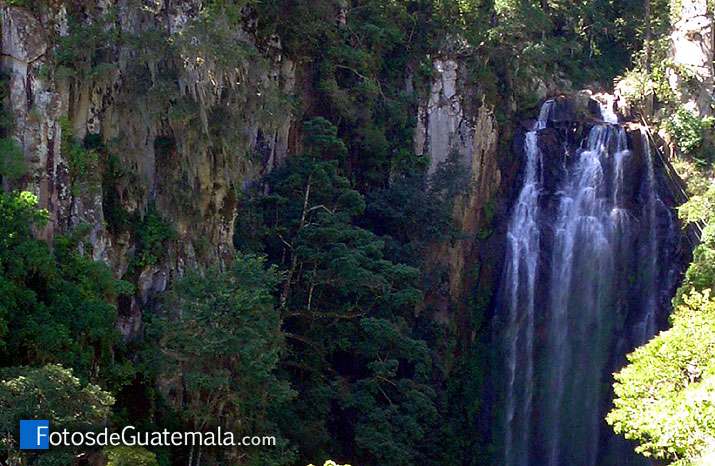 - Catarata de Urlanta