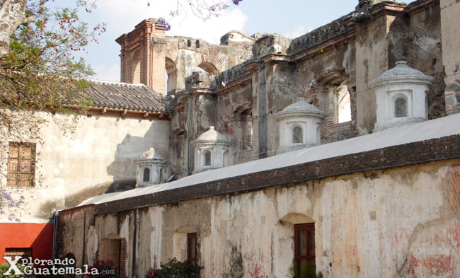 - Construcciones históricas en ruinas ¿abandono?