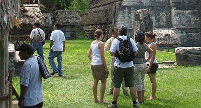 Cambia tus dólares a Quetzales