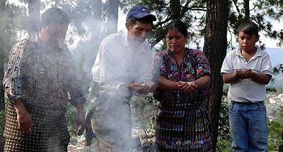 La sabiduría maya se enfrenta con la religión