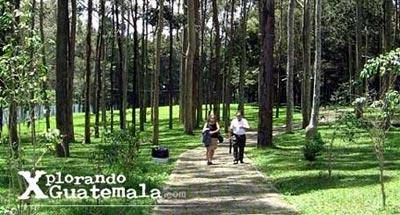 Parque del Teleférico y mirador de Amatitlán