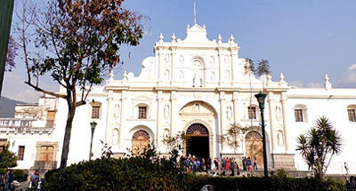Doble visita a la Catedral de Antigua