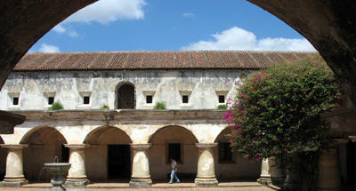 Conozcamos la Iglesia y Convento de Capuchinas en La Antigua Guatemala
