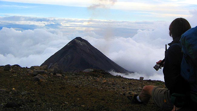 Cómo prepararte para subir volcanes