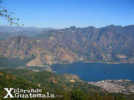 Del otro lado del Lago de Atitlán