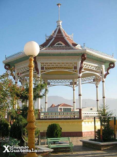 Kiosko del Parque Central de San Marcos