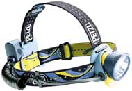 Headlamp Myo 3 de la Petzl, una combinación de LEDs y Halógeno operada por 4 baterías AA. Headlamp Myo 3 de la Petzl, una combinación de LEDs y Halógeno operada por 4 baterías AA.