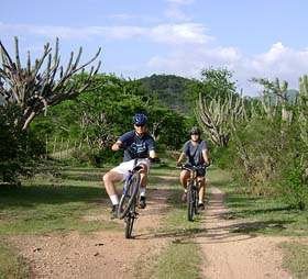 Ruta y fotos por Carlos Mejìa y Manuel Morales. Ruta y fotos por Carlos Mejìa y Manuel Morales.