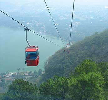 Vista del Lago de Amatitlán durante el ascenso.