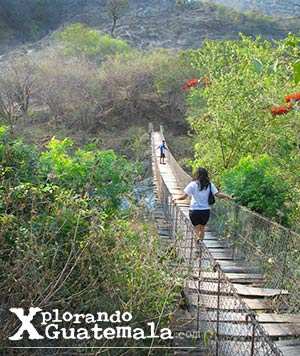 Puente ubicado en ruta Guatemala - Baja Verapaz Puente ubicado en ruta Guatemala - Baja Verapaz