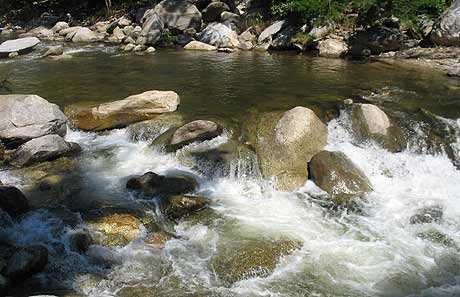 Balneario Pasabien, agua fría en tierra caliente